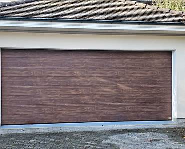 Moderne Garagentorinstallation in Muri